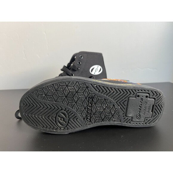 Heelys Hustle The Simpsons Limited Edition Shoes Size Youth‎ 2, Wheels Included - Picture 2 of 8